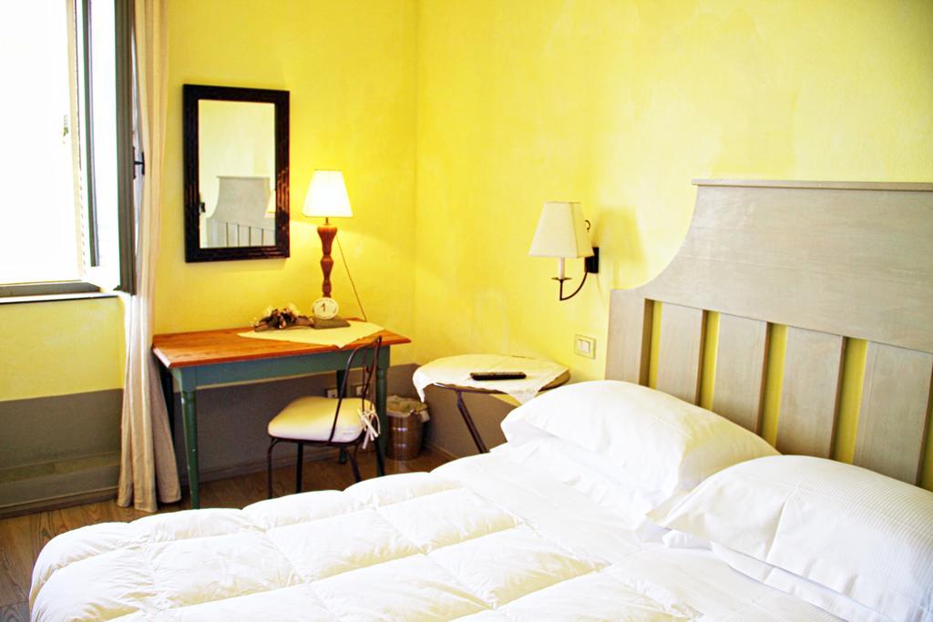 ماليانو إن توسكانا Locanda Delle Mura Anna De Croy المظهر الخارجي الصورة